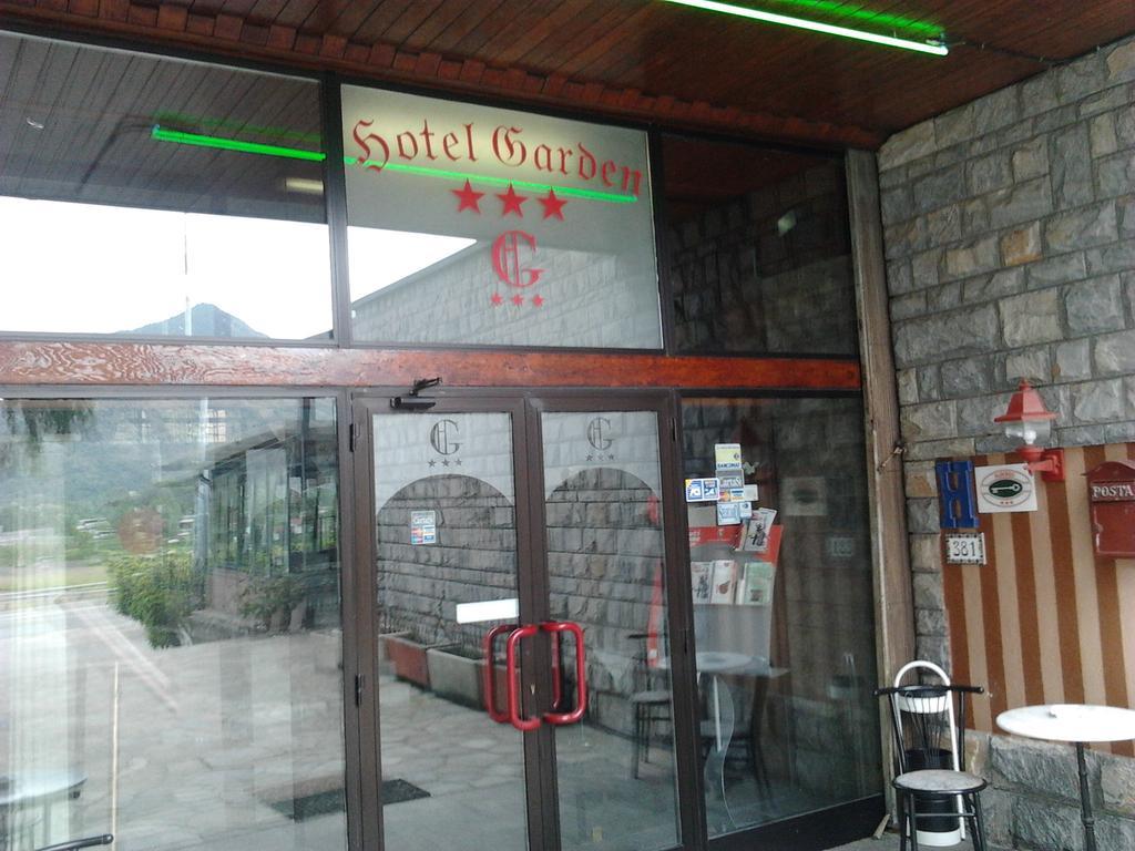 Albergo Ristorante Garden ริโวลิ ภายนอก รูปภาพ